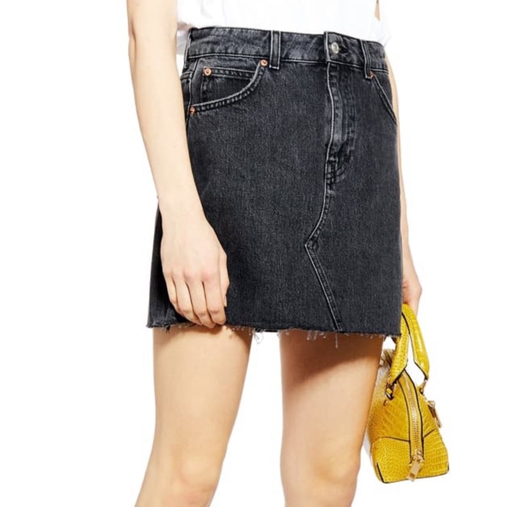 Top shop skirt in BLACK